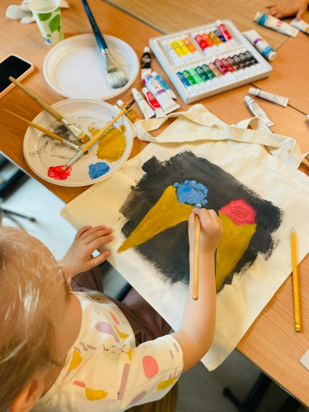 Безкоштовні мистецькі майстер-класи для дітей